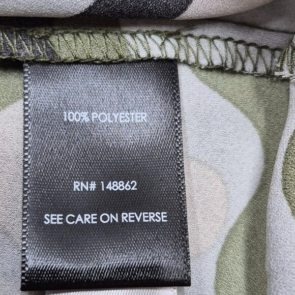 Torrid Georgette Relaxed Shirt Camo Long Sleeve Collared Women's Plus Size 1X - Picture 7 of 11